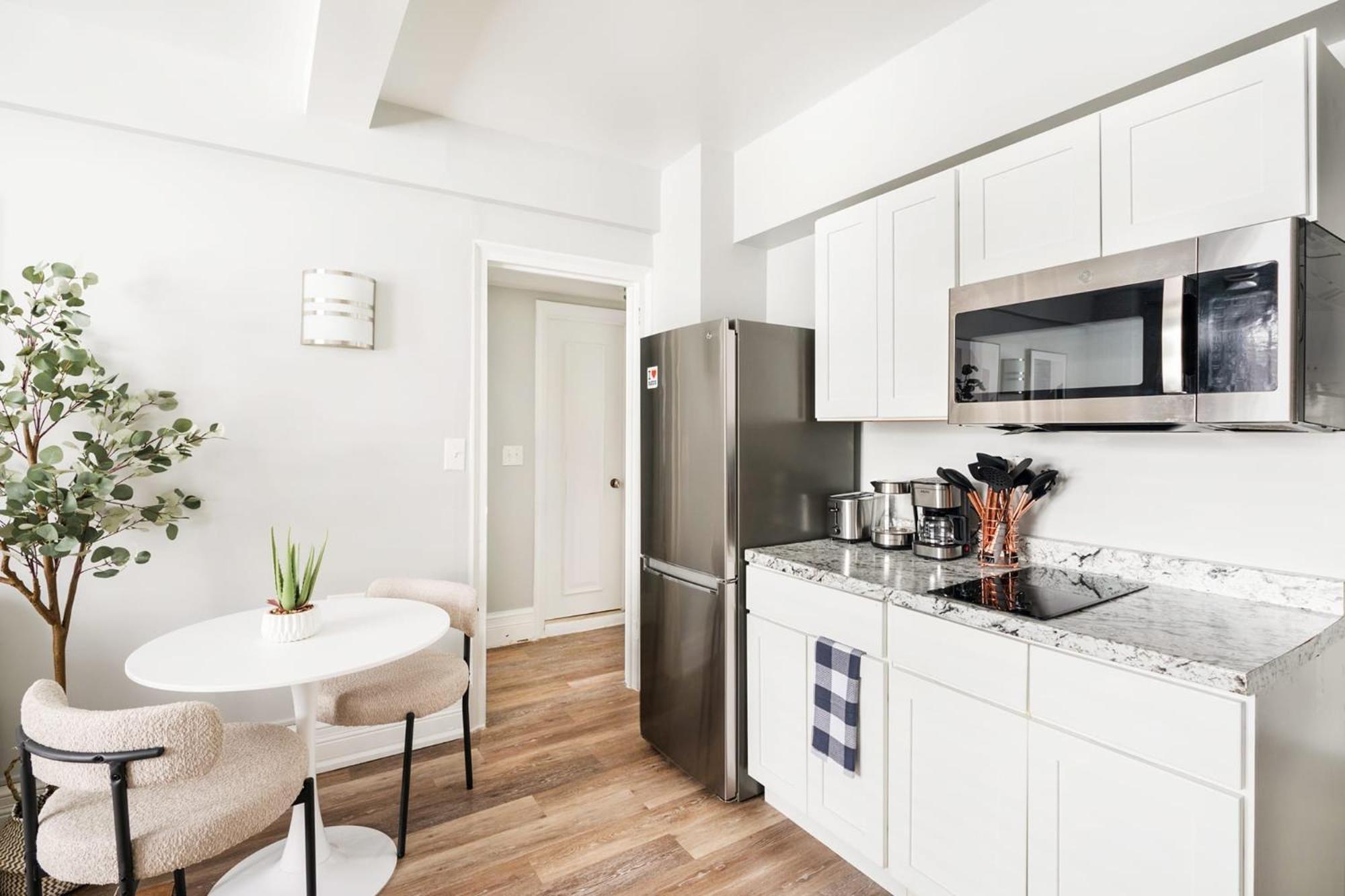 Appartement 73-1406 New 1br 1bth Uws Doorman Gym